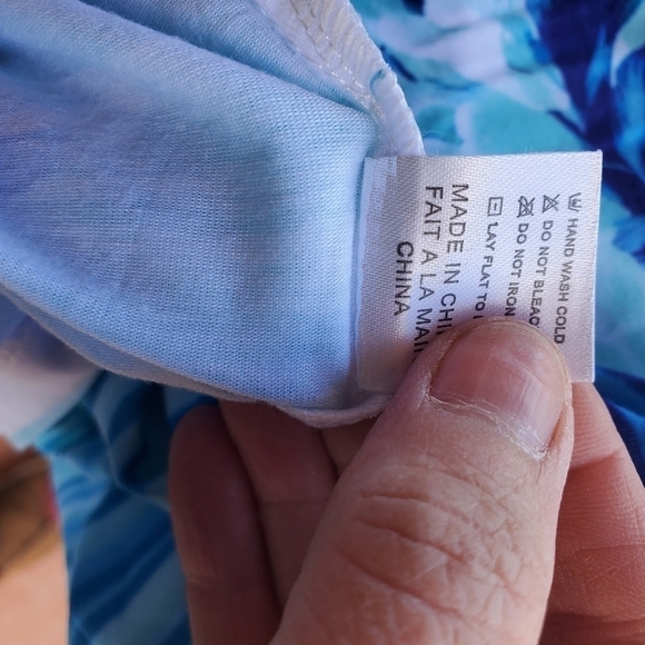 Creation Embellished Floral Design Vneck Short Sleeve Sz. XXL Top - Picture 7 of 10